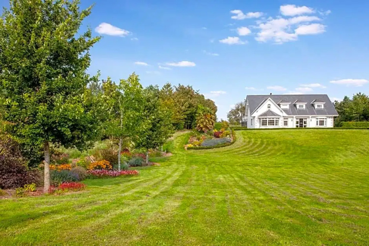 The Ridgewood Lodge