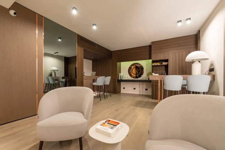 Agra Suites
