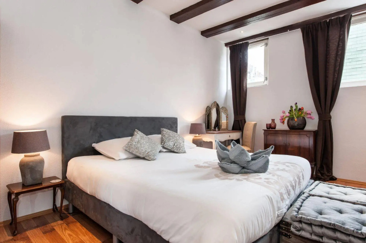 Crown Guesthouse Amsterdam