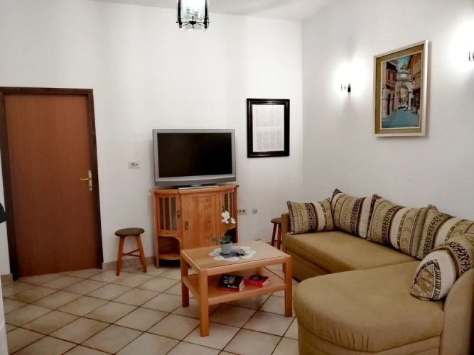 Guests House Lea