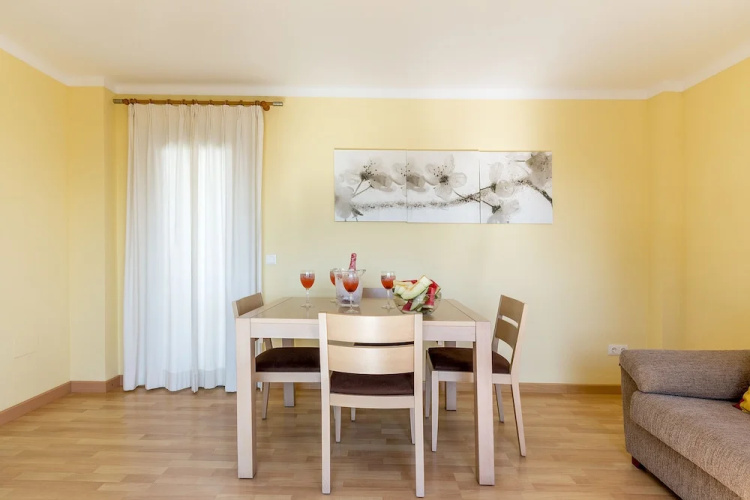 Apartamentos Roses
