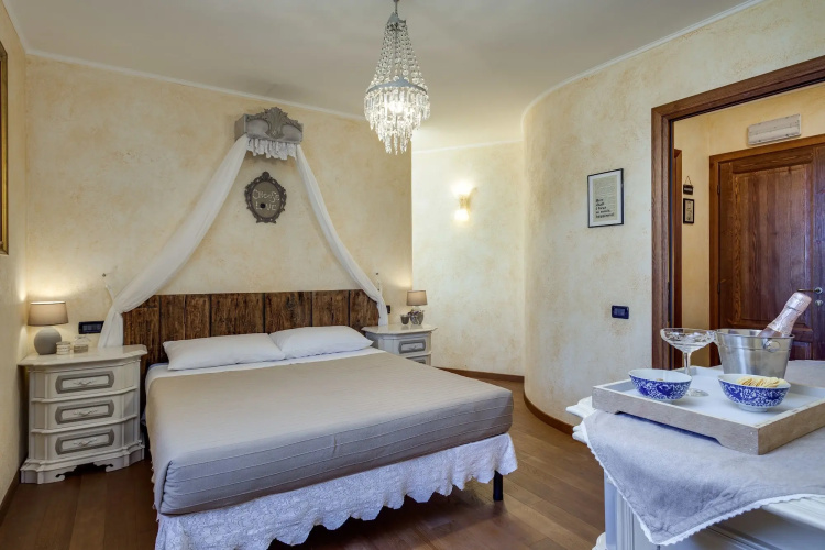 1816 Guest house