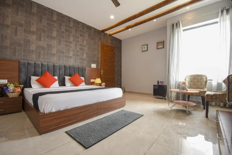 Standard Suite