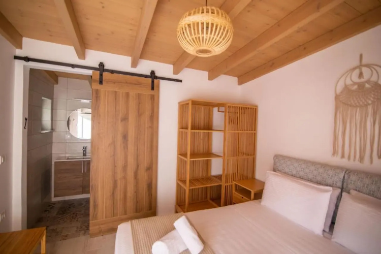 Mani Luxury Villa with Private Pool