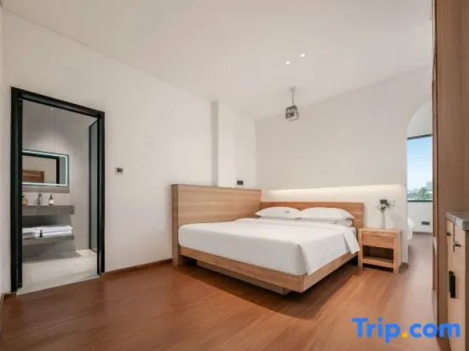 Quadruple Suite