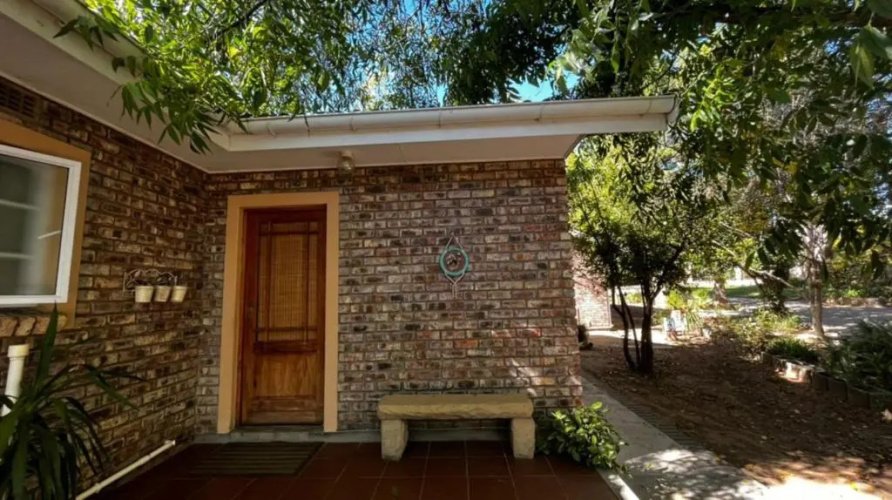 Stay@51 Botha