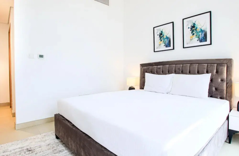 Chic 1BR Iris Amber Al Jaddaf