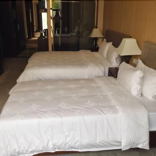 Famoushotel