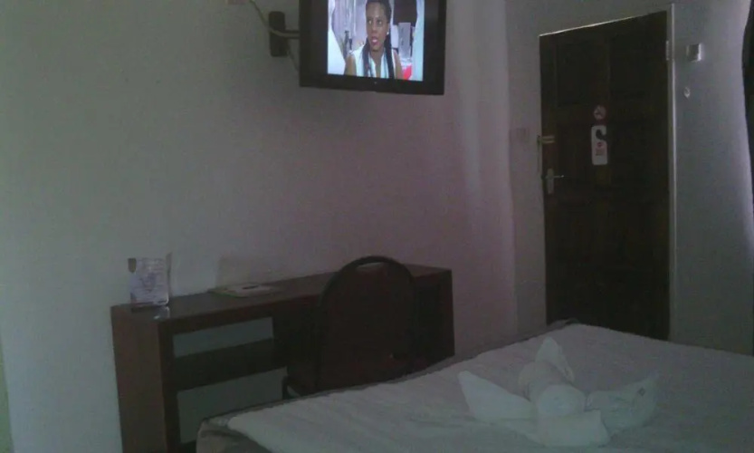 Mikelele Motel