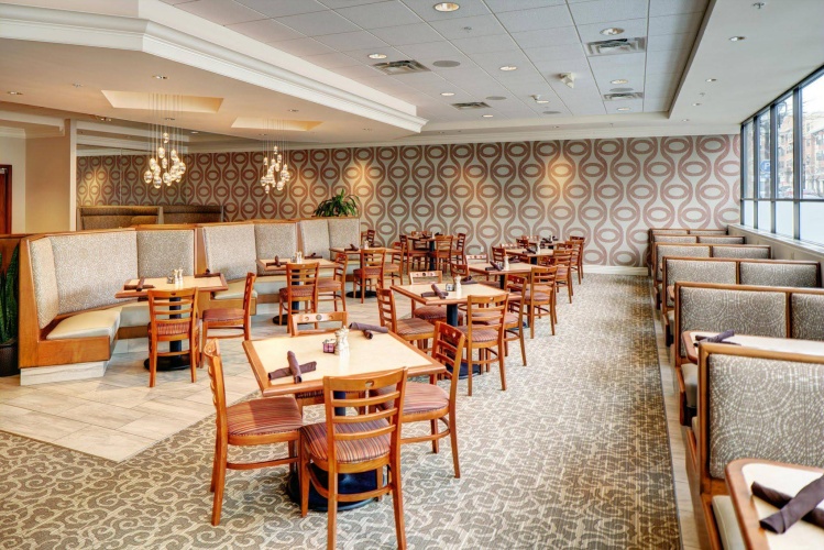 DoubleTree by Hilton Hotel Milwaukee Downtown photo 10