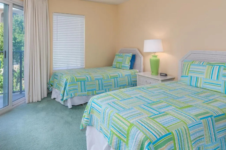 Beach Club 208