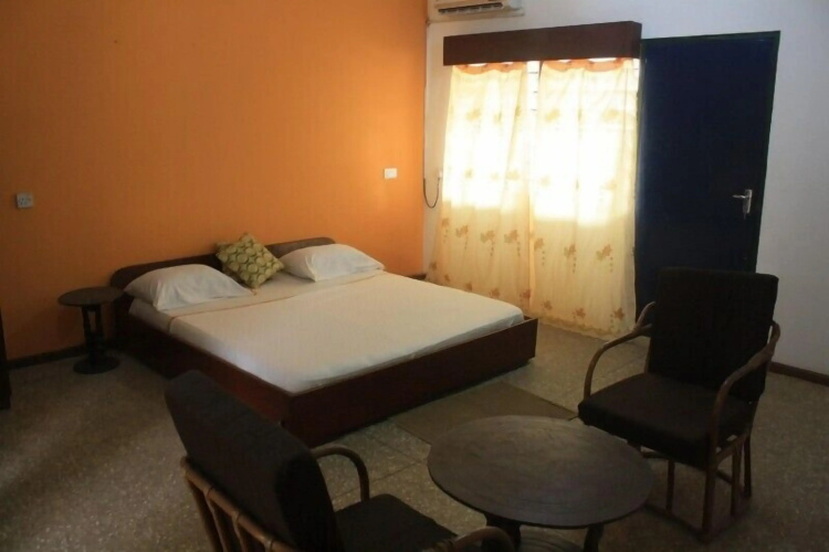 Tills Beach Hotel