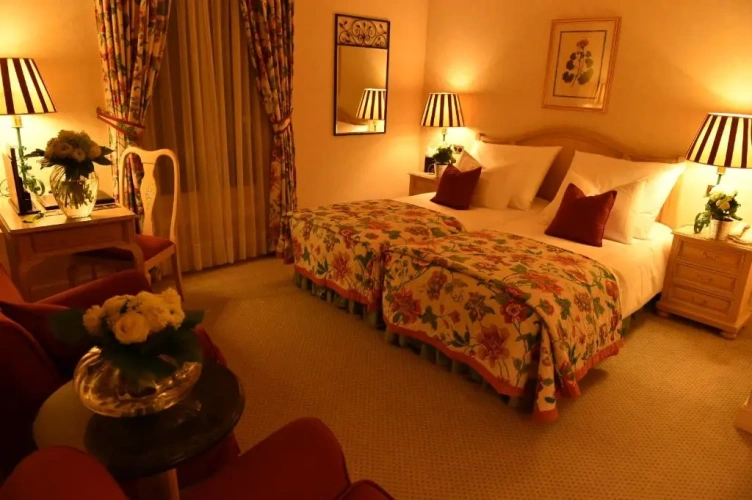 Deluxe Suite