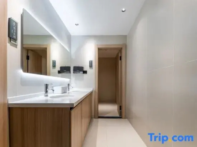 Yujing Saussurea Boutique Hotel