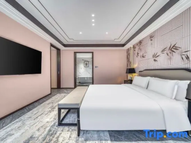 Deluxe Double Suite