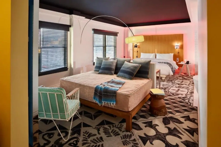 Suite with land view