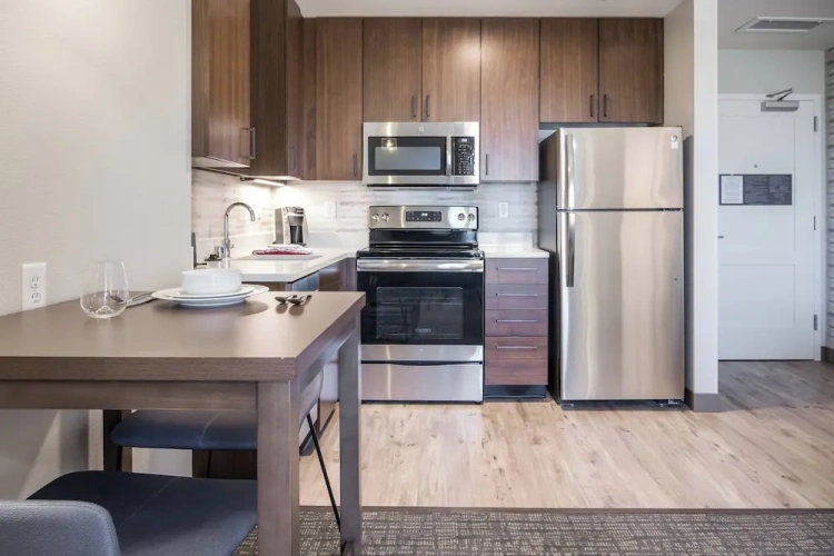 1 Bedroom Suite