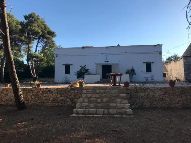 4 Bedrooms Cottage