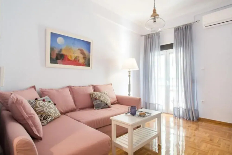 Live Like A Local Next To Acropolis