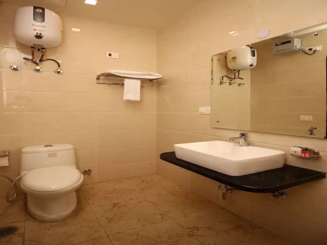OYO Flagship 737 Paschim Vihar
