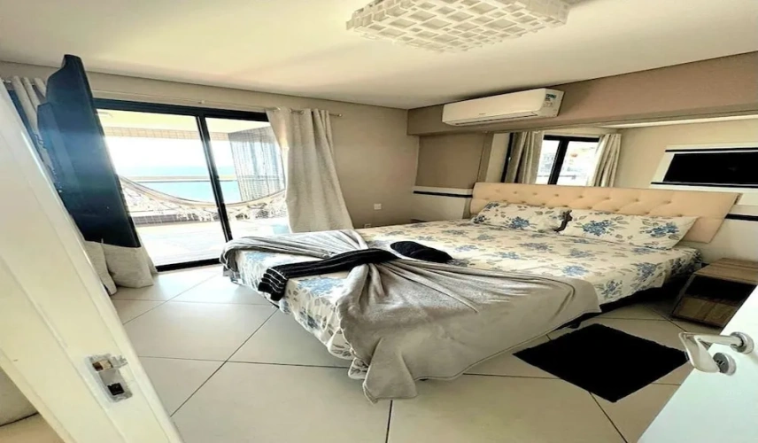 Platinum room