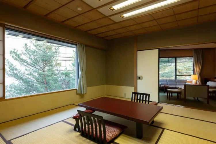2 Bedrooms Suite