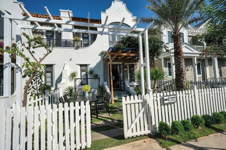 Luxury 4 bedroom villa
