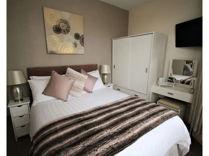 The Inglewood Hotel