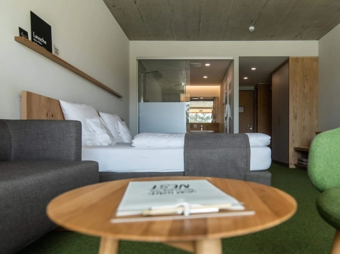 Comfort room