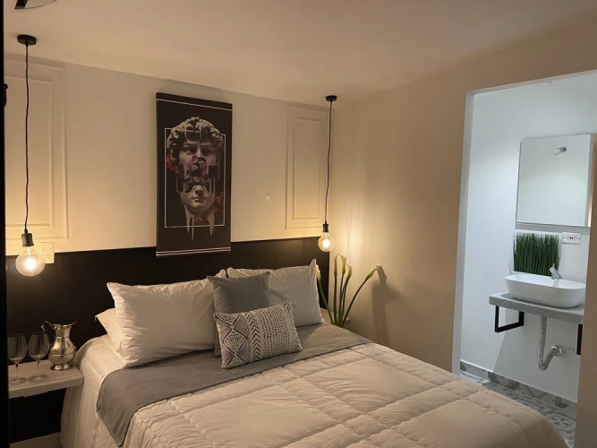Moet Medellin Hotel