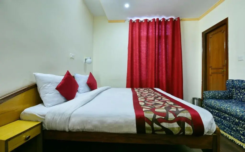 Hotel Dolls Inn