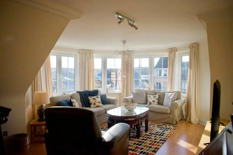 Luxury Penthouse Apartment In Edinburgh