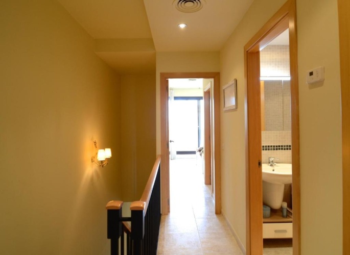 3 Bedrooms Cottage