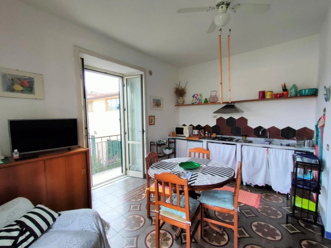 Panoramic Apartment in Villa on The Beach, In Center