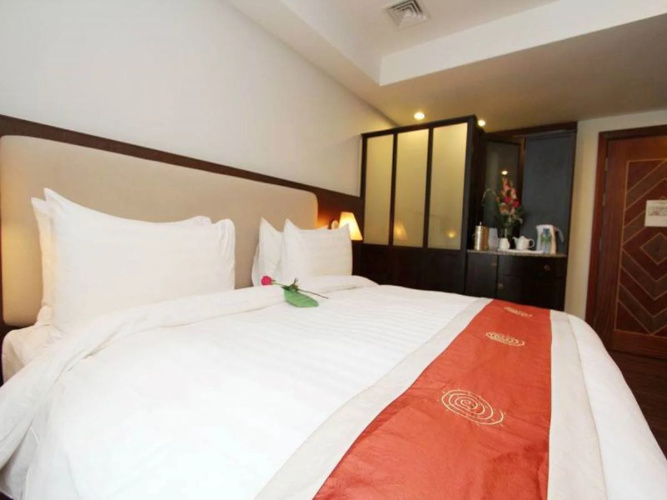 Plaza Sutera Biru Hotel