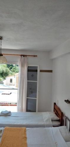 Standard Triple room with balcony
