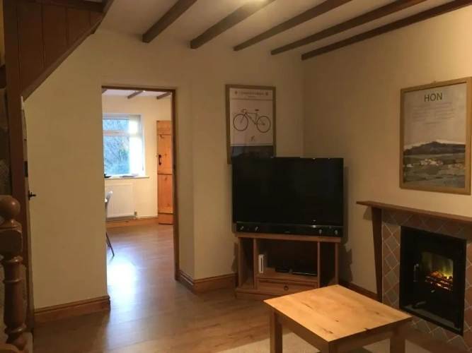 2 Bedrooms Cottage