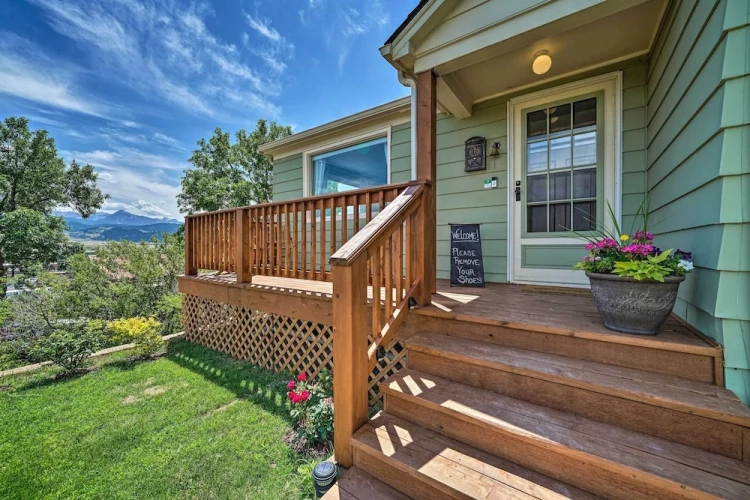 5 Bedrooms Cottage with balcony