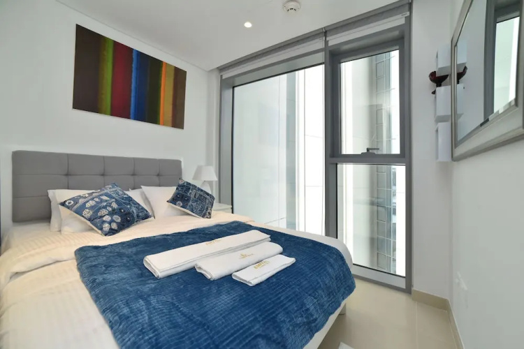 4BR Apt on Bluewater Island