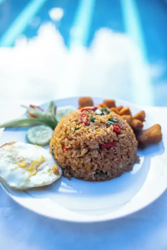 Nur Alam Hotel