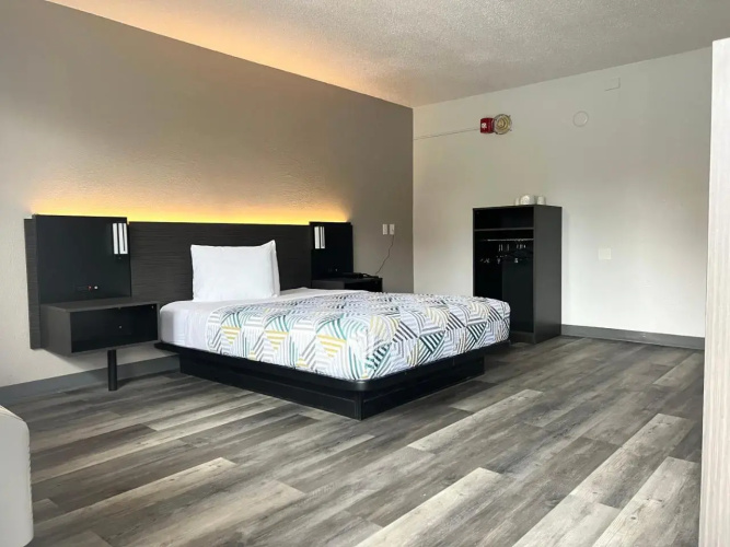 Radisson Southwest
