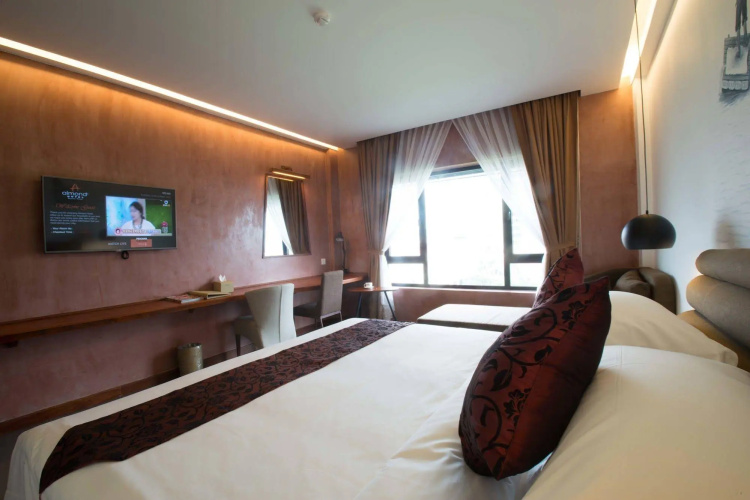 Almond Hotel Bassac River