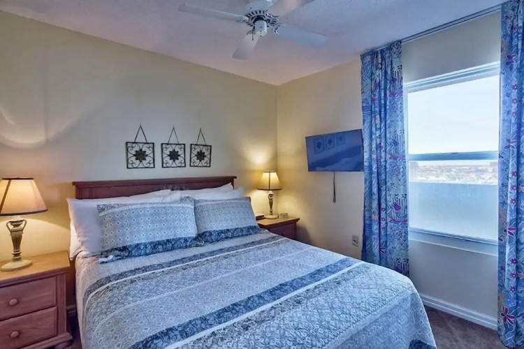 2 Bedrooms Cottage beachfront
