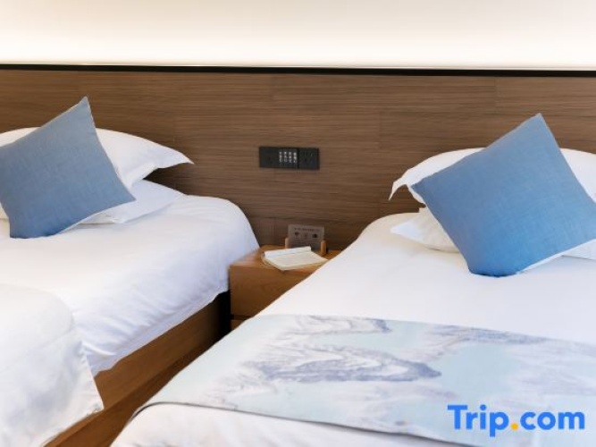 Standard Double room with view