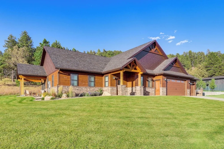 3 Bedrooms Cottage