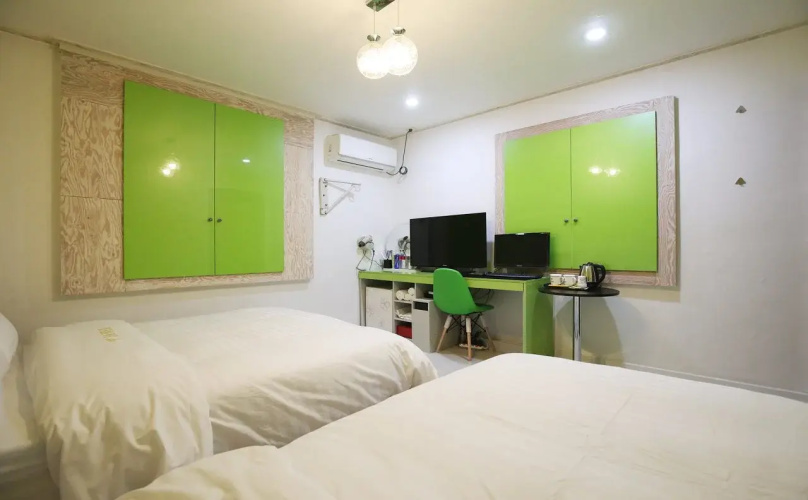 JJAK Hotel
