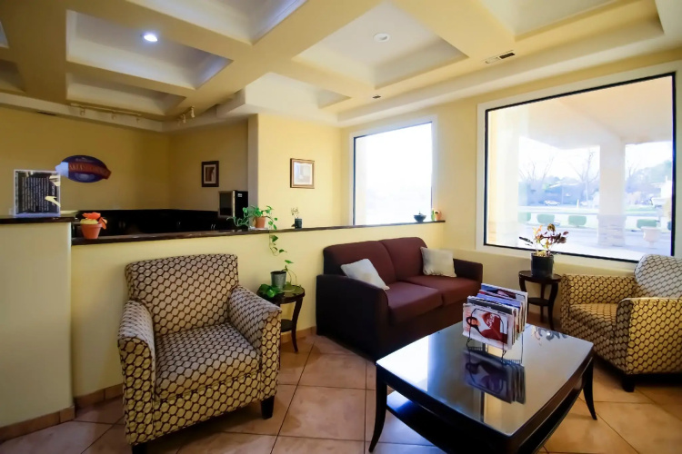 Cypress Inn & Suites Washington by OYO