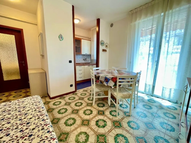 2 Bedrooms Apartment with balcony and with city view