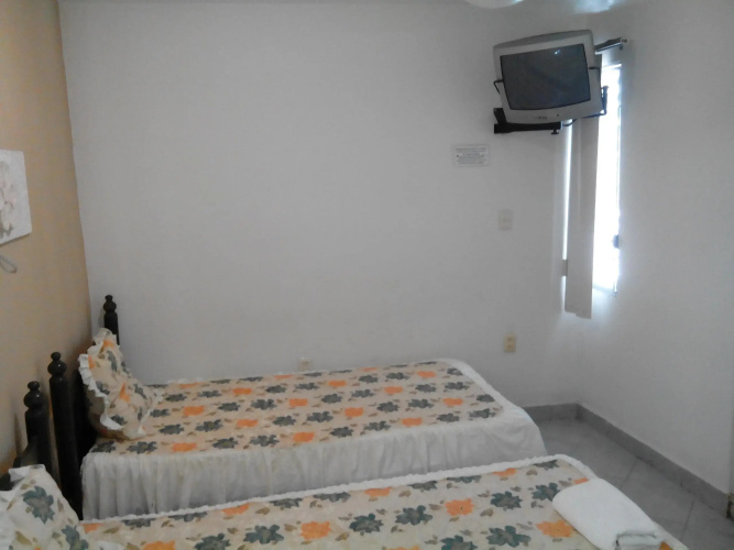 Hotel y Hostal Casa Risueno