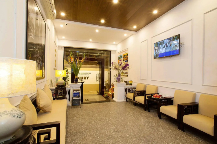 Luxury Hotel